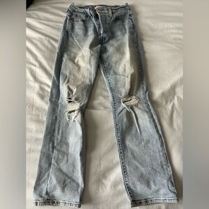 Levi Straight Leg Jeans